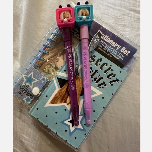 Hannah Montana Miley Cyrus Disney Stationary Set, Two T.V. Pens, and Stickers - Picture 1 of 10